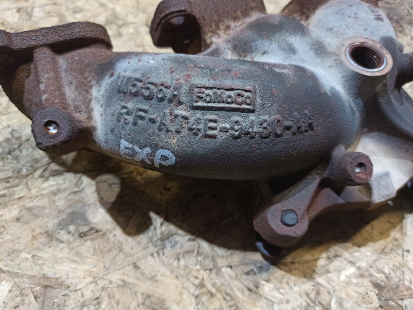 exhaust manifold Ford Explorer Flex 3,5 2011