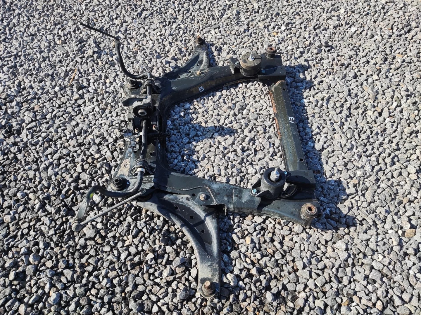 axle beam subframe front subframe of the arm NISSAN LEAF II 2017-2022