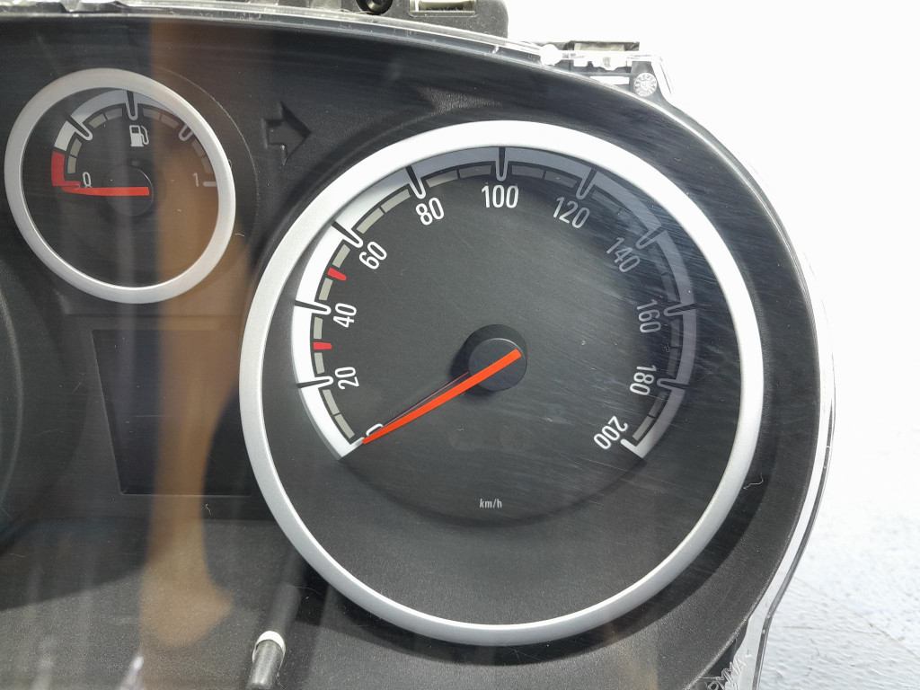 dials OPEL CORSA D 1.2B 1303304