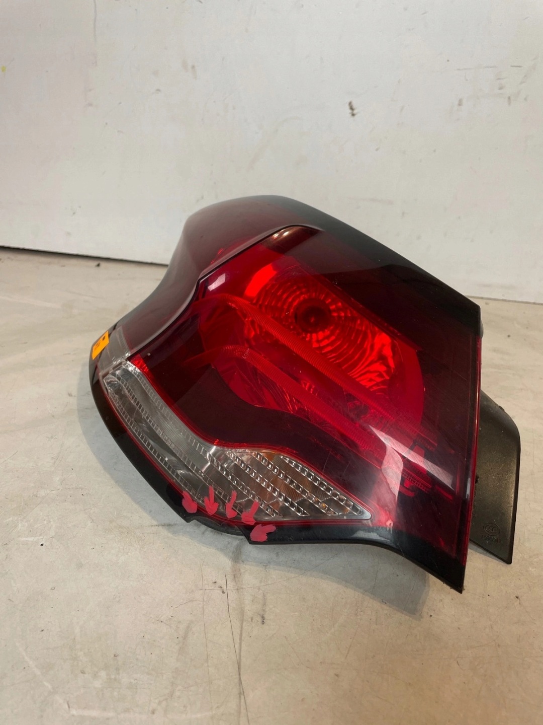 damaged light rear part rear left Citroen Ds4