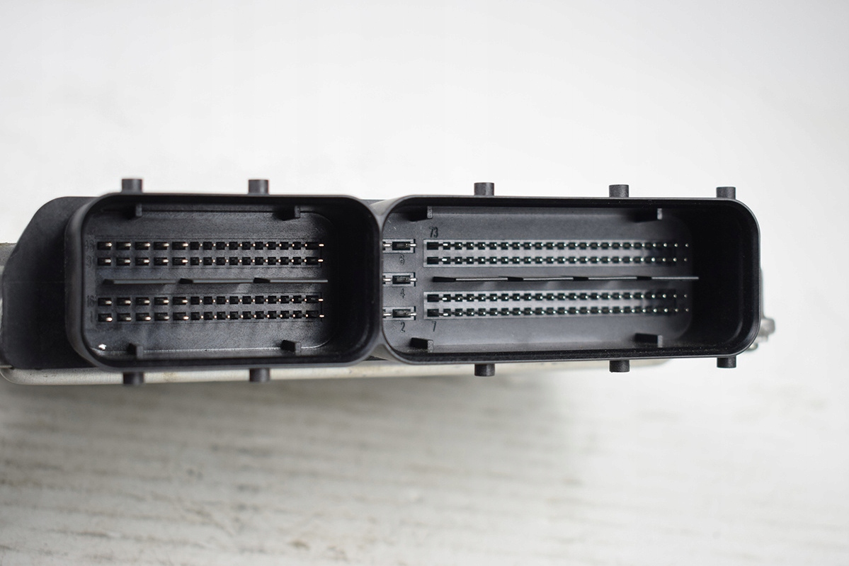 computer control unit VW 03P906021AB
