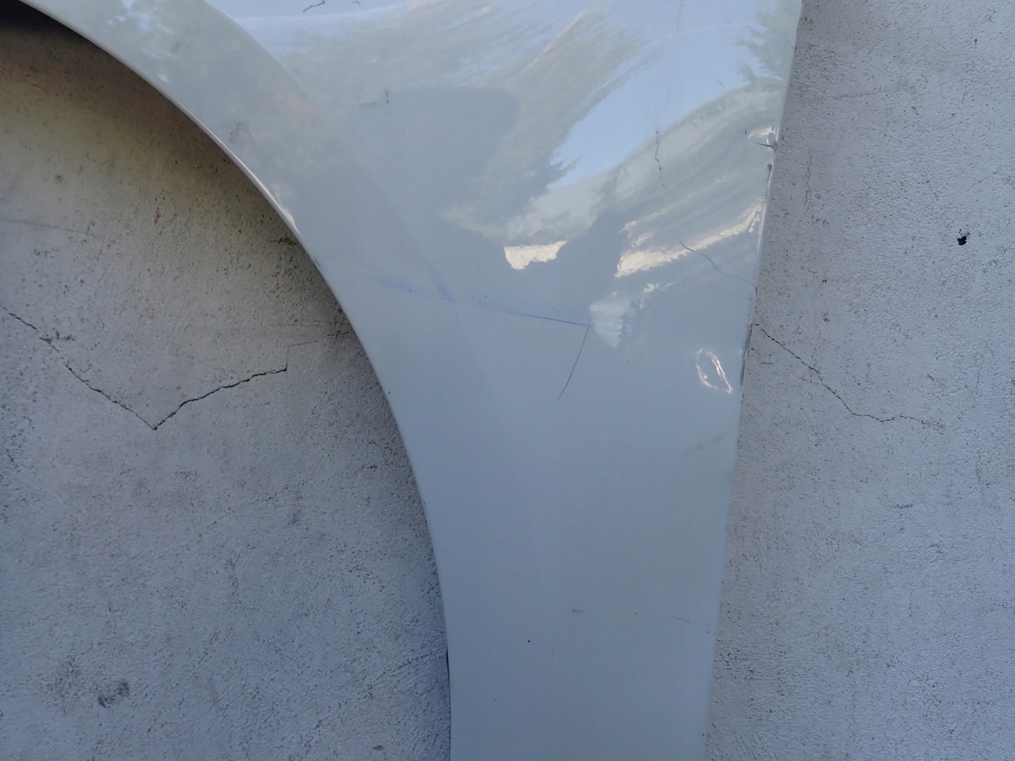 fender left front front BMW 1 and F70 2024- 41009492431