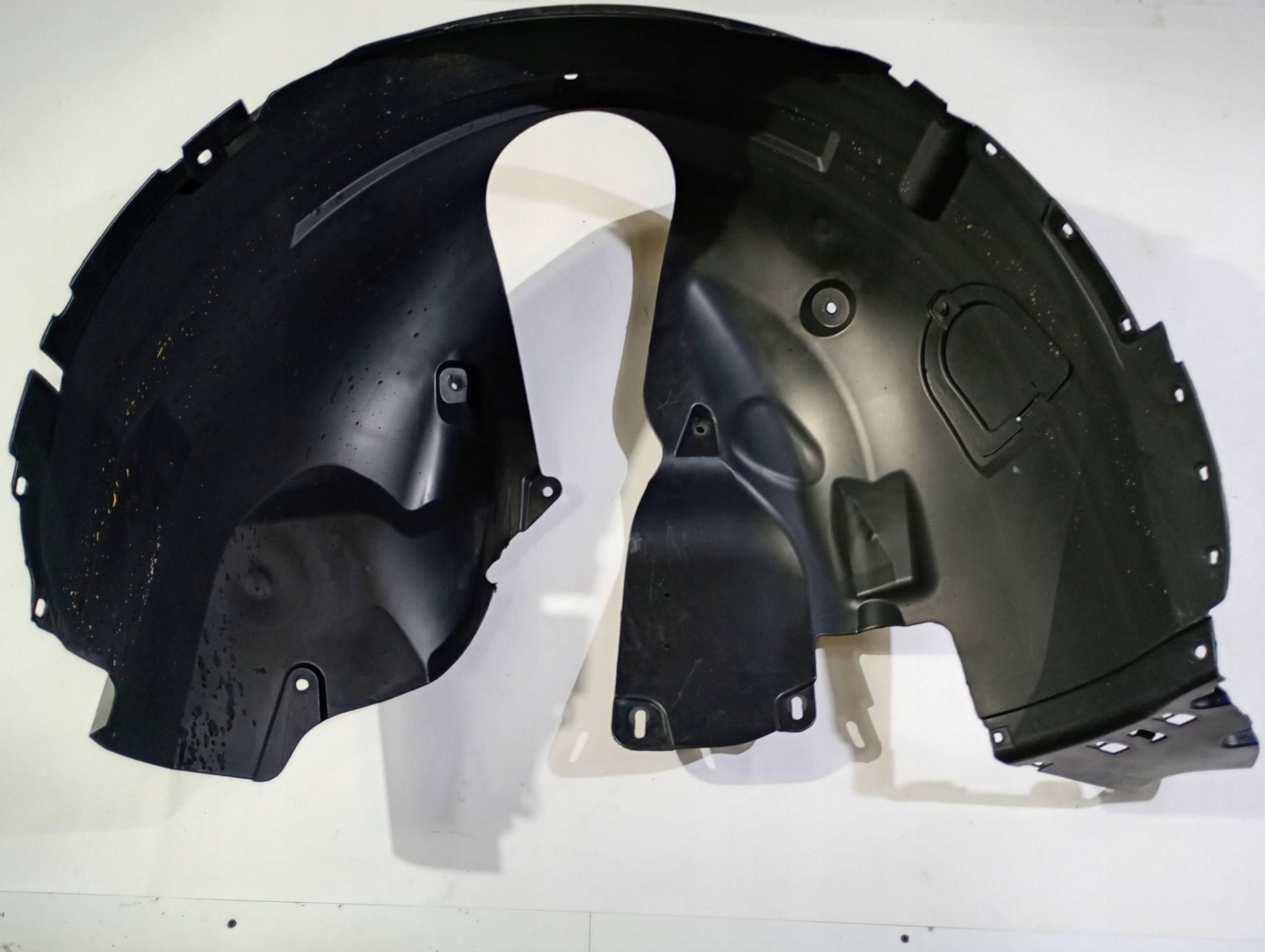 mudguard front front right cover mudguard flap Ford Explorer V 2011-2019