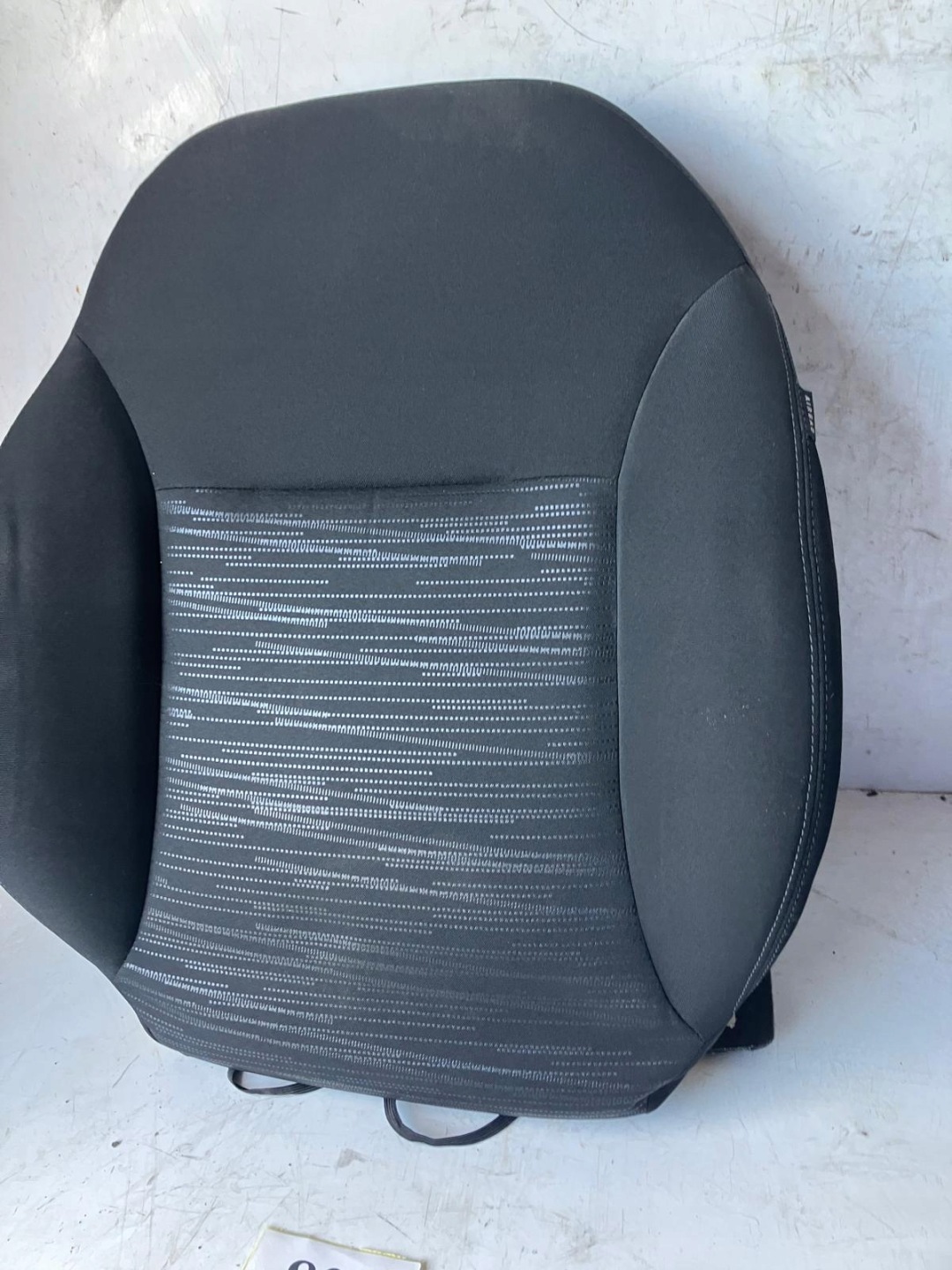 OPARCIE seat driver´s left front PEUGEOT 208 and LIFT