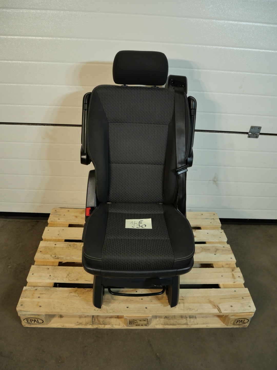 Sitz drehend heck VW T6 MULTIVAN KUTAMO
