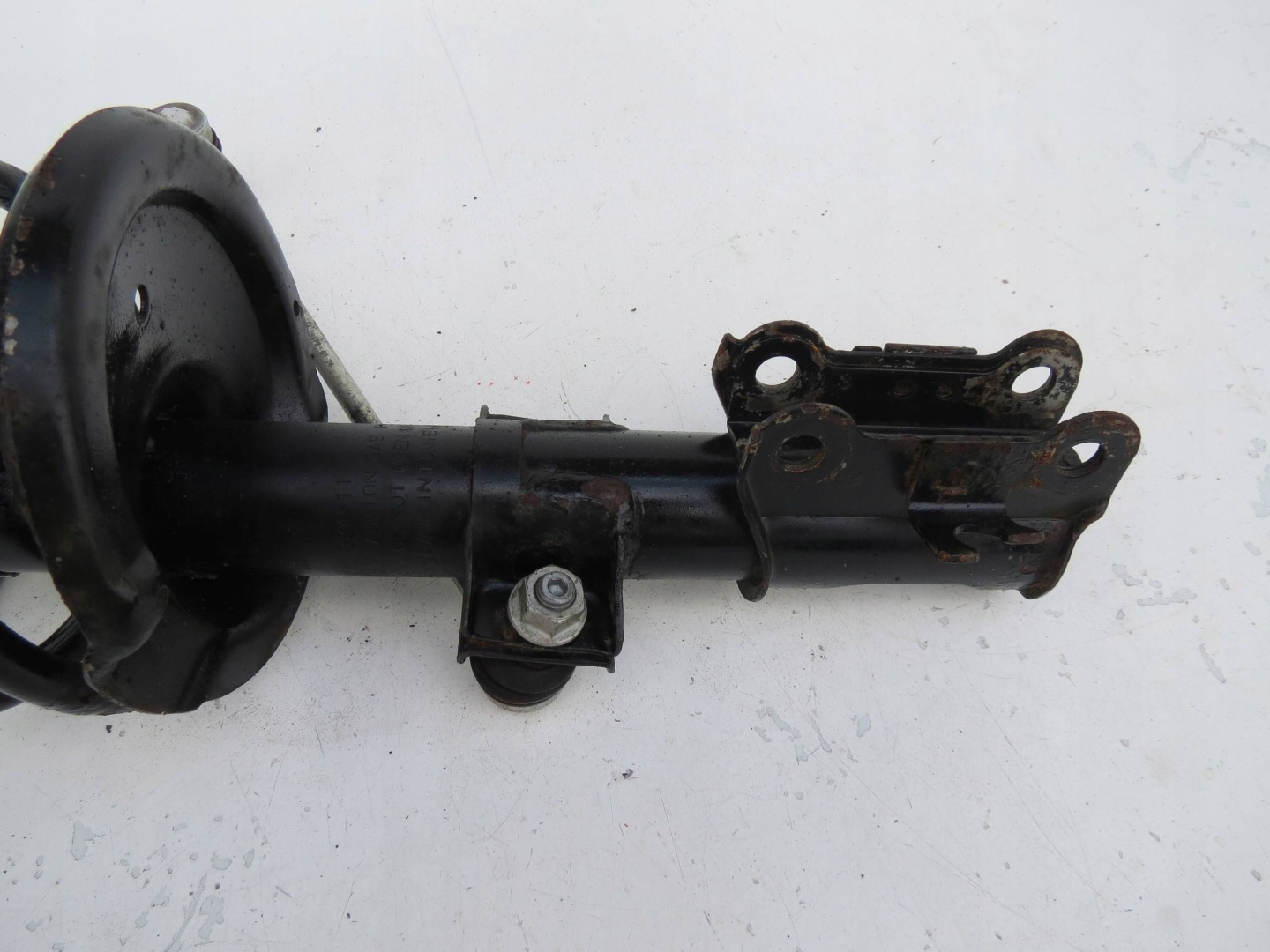 shock absorber front ZE spring VOLVO S60 and 2.4 B 140KM R5 2001r 334611