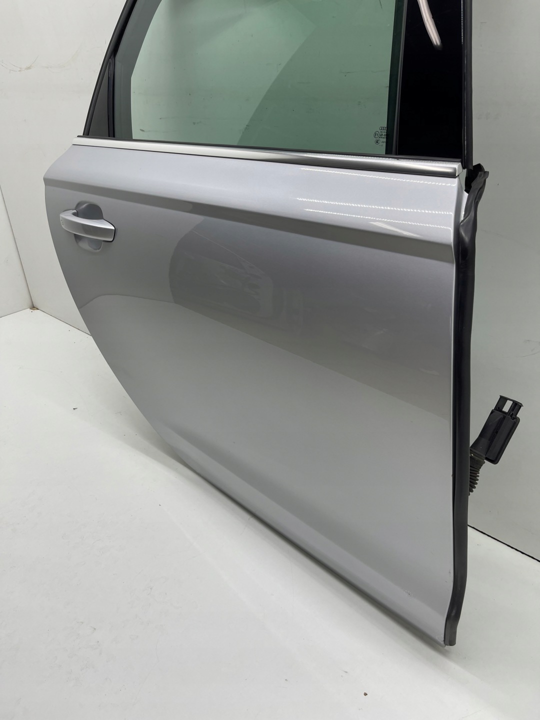 AUDI A6 C7 sedan door right rear part LX7W silver nice complete