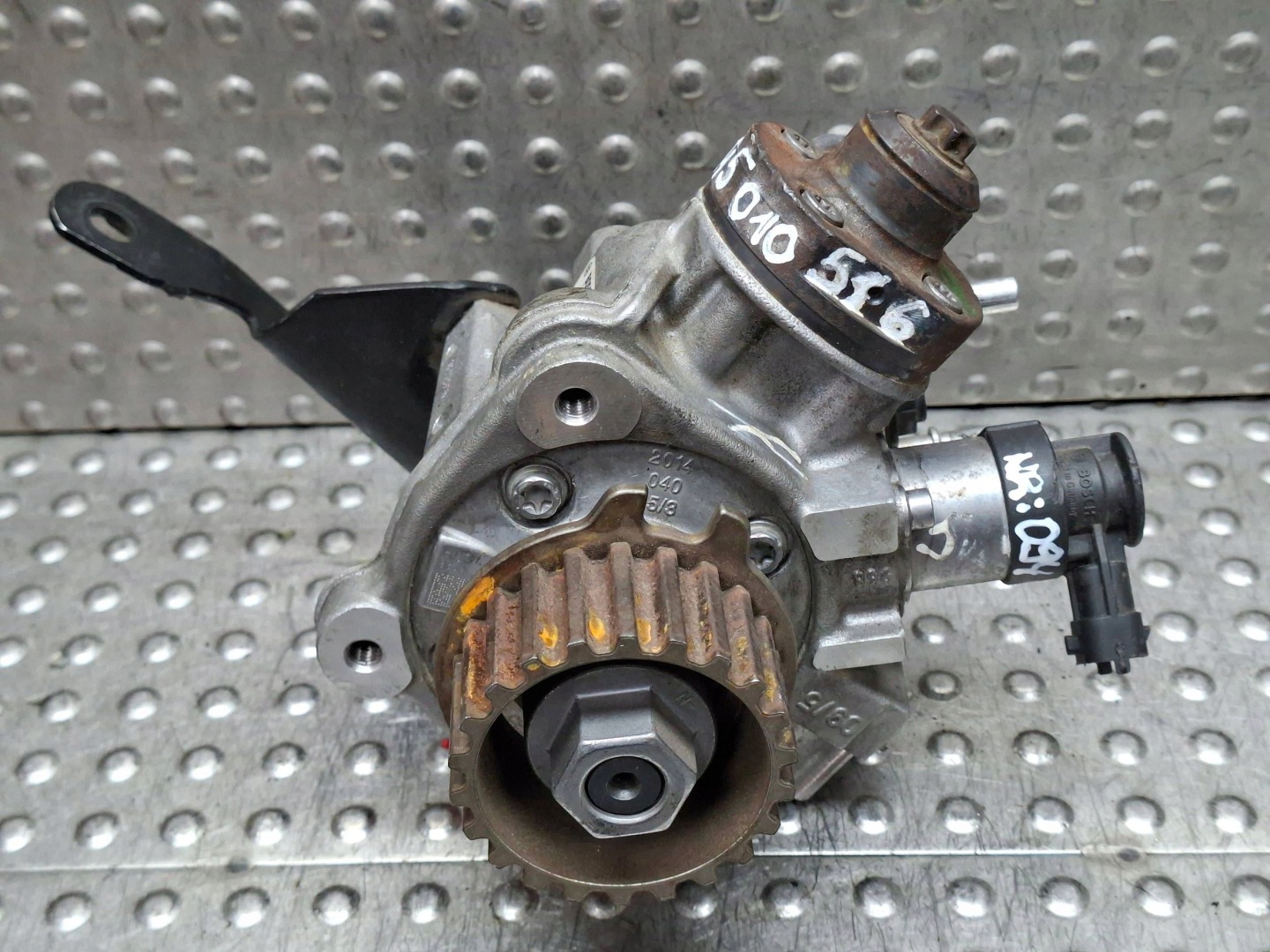 Einspritzpumpe BOSCH 0445010516 PEUGEOT 208 1.6 EHDI 2012