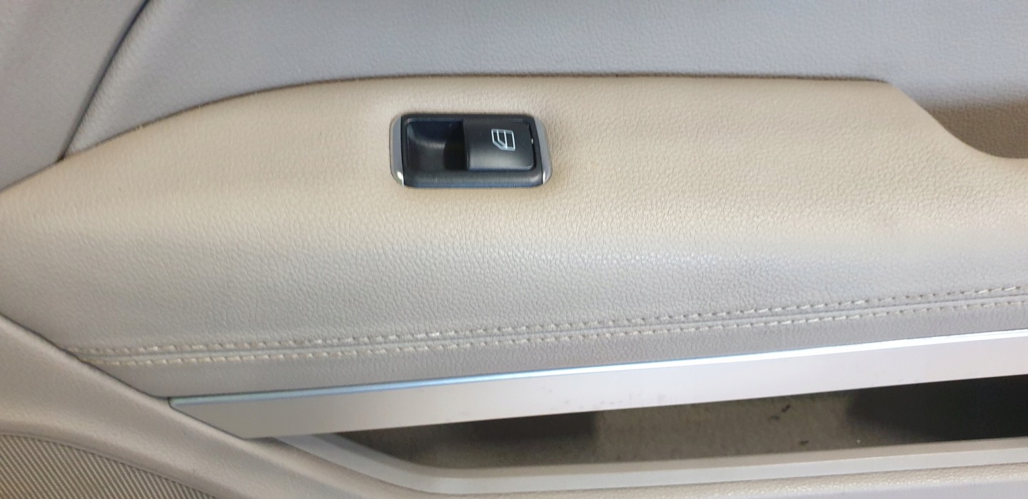 upholstery side Z door right front MERCEDES E W207 COUPE OE EU