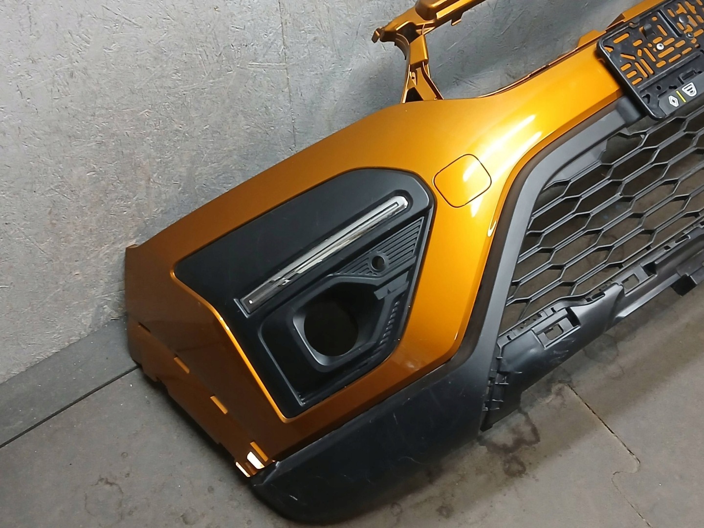 bumper front DACIA SANDERO III 3 STEPWAY