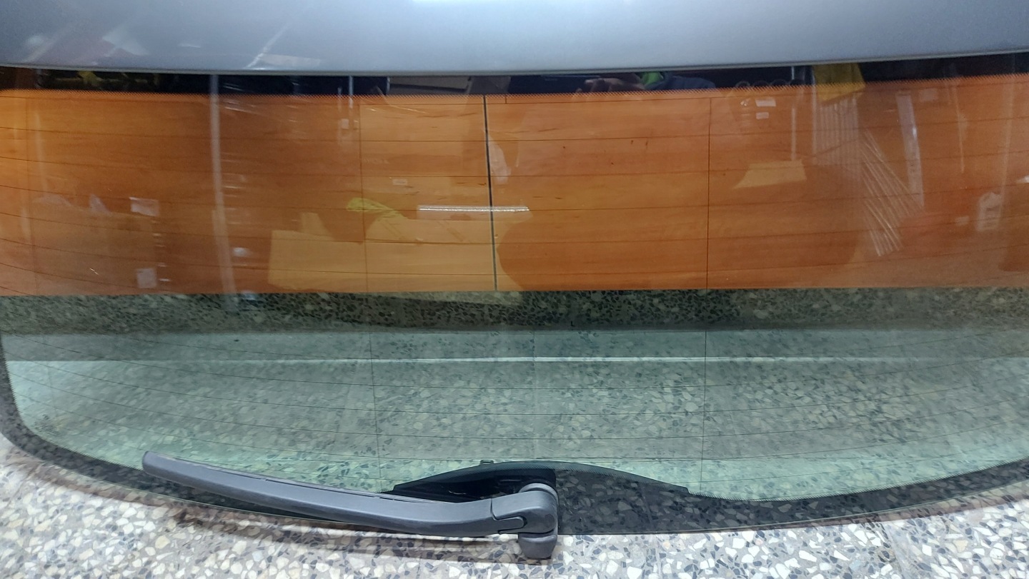 window rear part rear BMW 5 E61 04