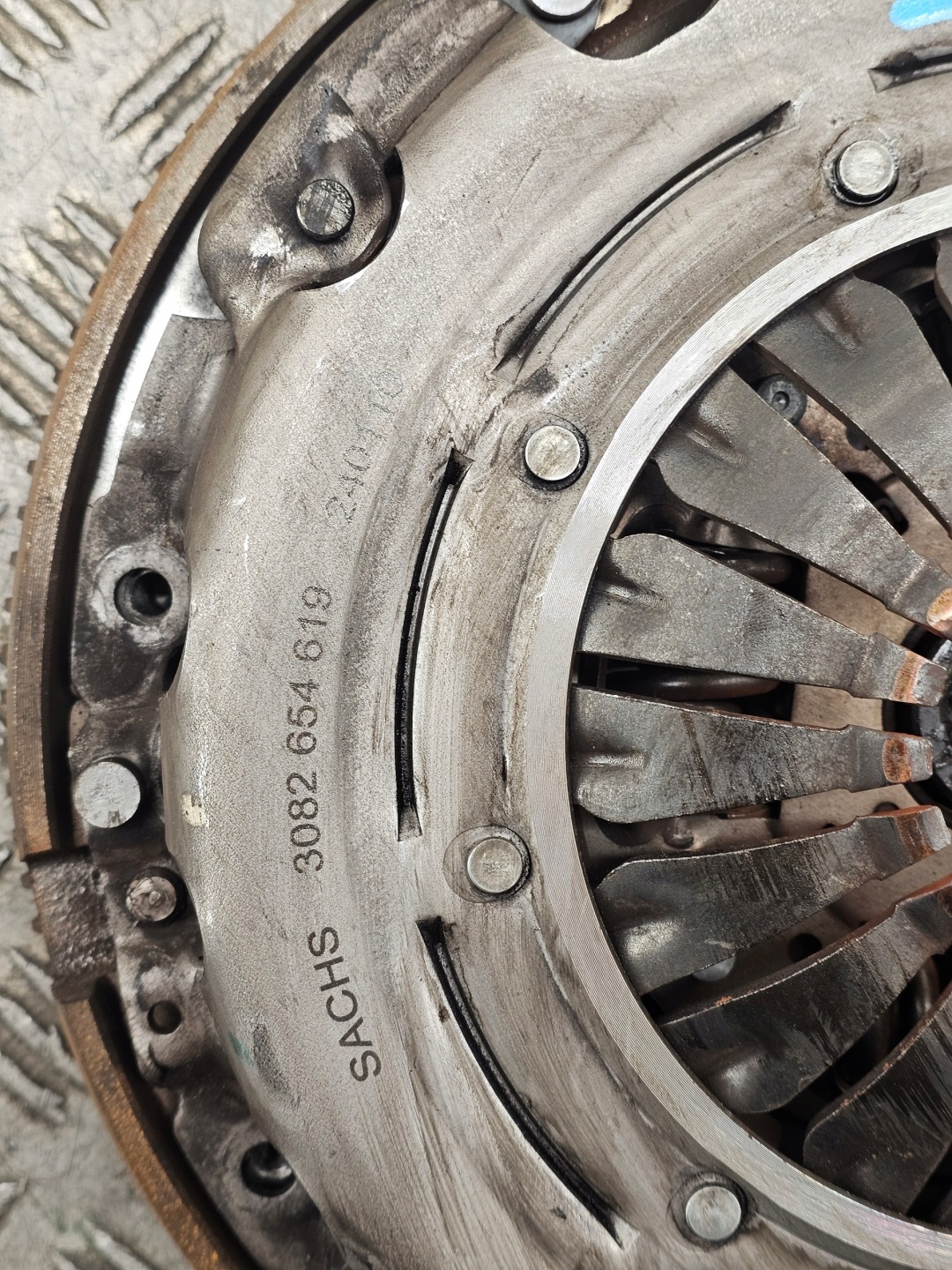 RENAULT MASTER II LIFT 2.5 DCI clutch KOMPLET 3082654619