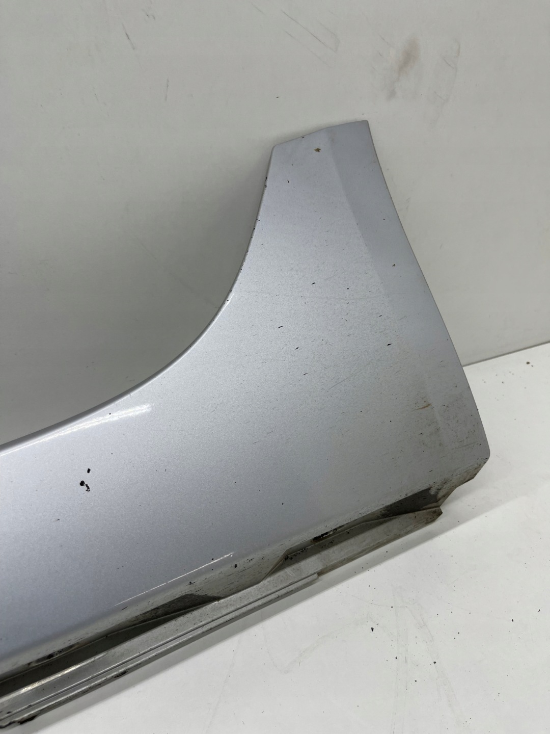 AUDI A6 C7 moulding cap of the threshold threshold left colour LX7W SREBRNA
