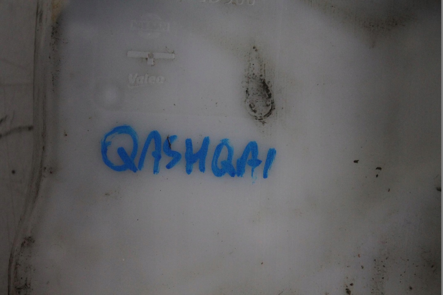 washer fluid tank XENON QASHQAI J10 06-13