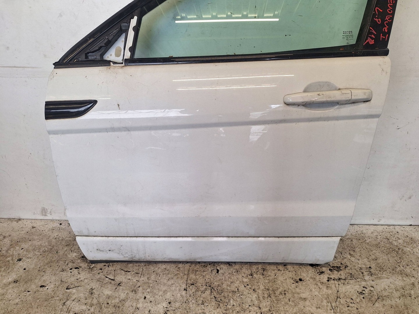 LAND ROVER EVOQUE and 11-14 door left front