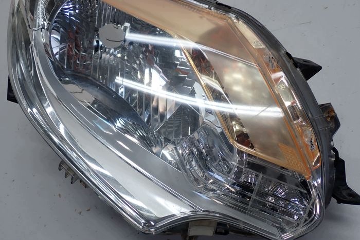 MITSUBISHI L200 15-19 reflektor droite feu droit