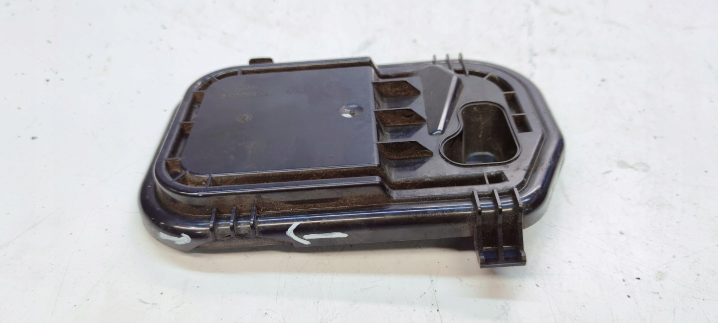 spoiler REFLEKTORA cap right AUDI A6 C6 16016400R damaged