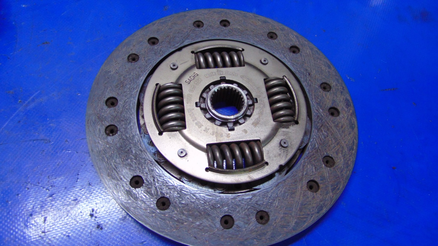 disco 9MM di pressione SACHA 2.2CDI MERCEDES SPRINTER 906 06-18 ROK