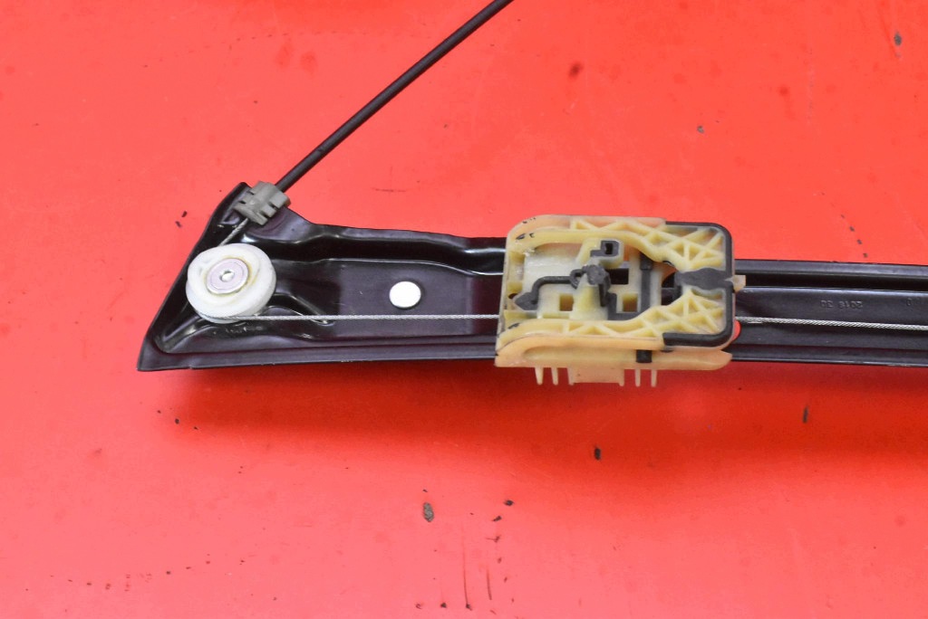 window regulator left front EU 39142315 OPEL ASTRA 5 V K 15-20
