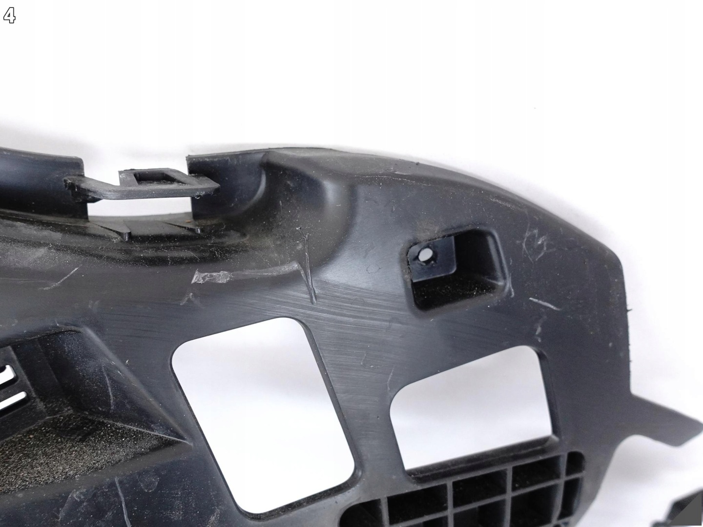 MERCEDES E-KLASA W214 AMG LINE 23- support holder W bumper front right