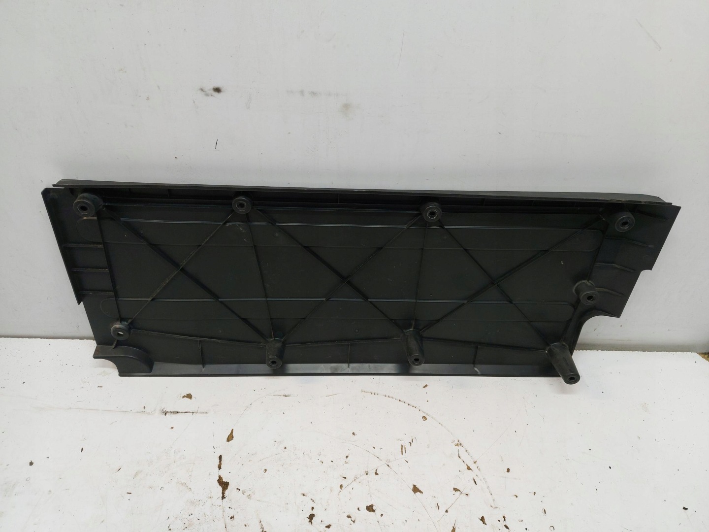 MG ZS cover chassis right 10275514