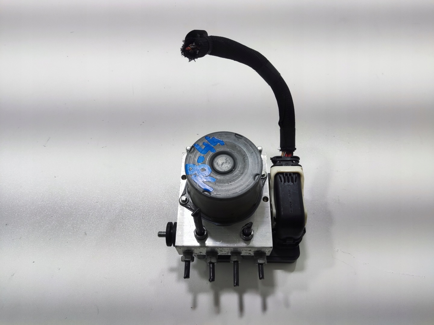 pump control unit ABS RENAULT KANGOO IV 2022-2025 476601619R