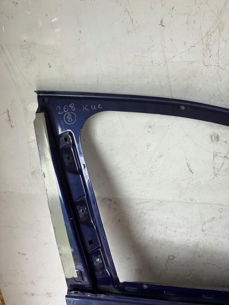 dveře pravý předek PEUGEOT 208 5D KUC