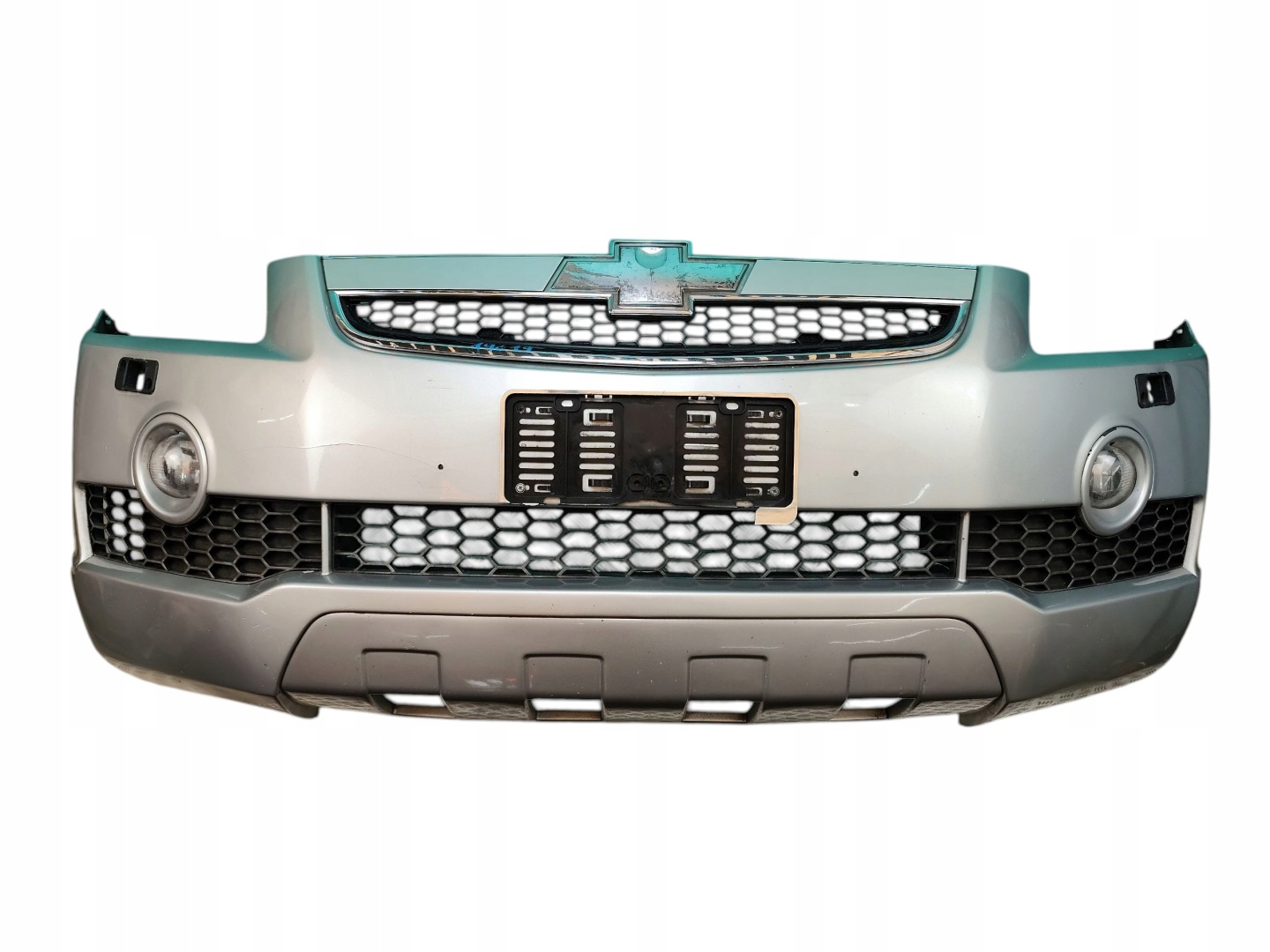 bumper front CHEVROLET CAPTIVA and LAK: 92U (06-10)