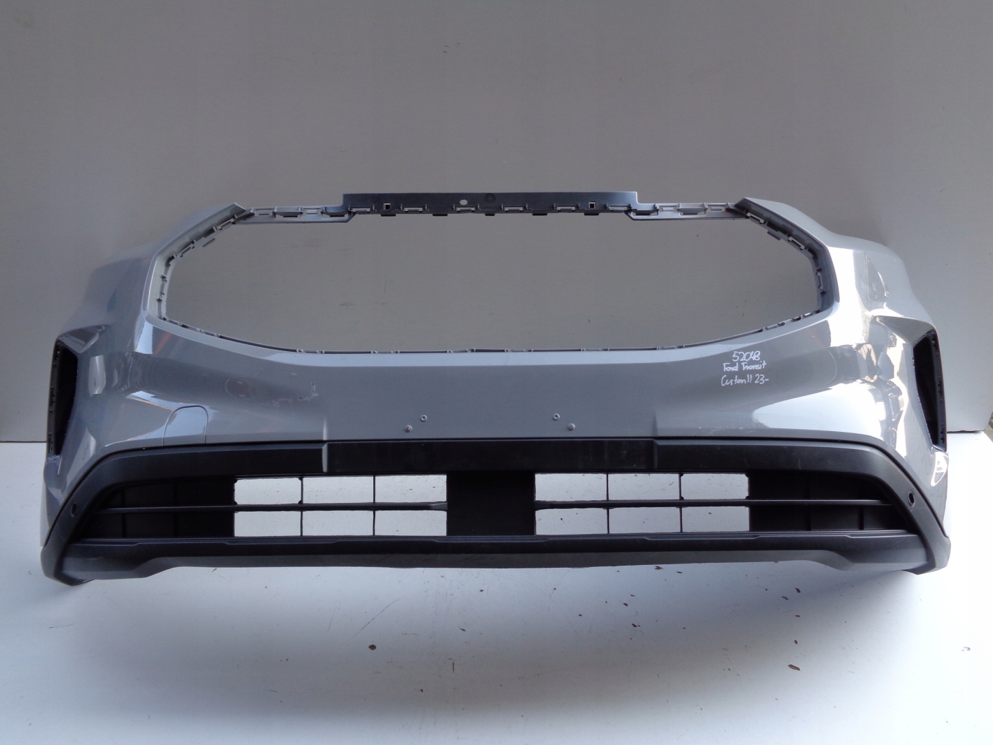 Pare chocs avant FORD TRANSIT CUSTOM II 23- NR 52048