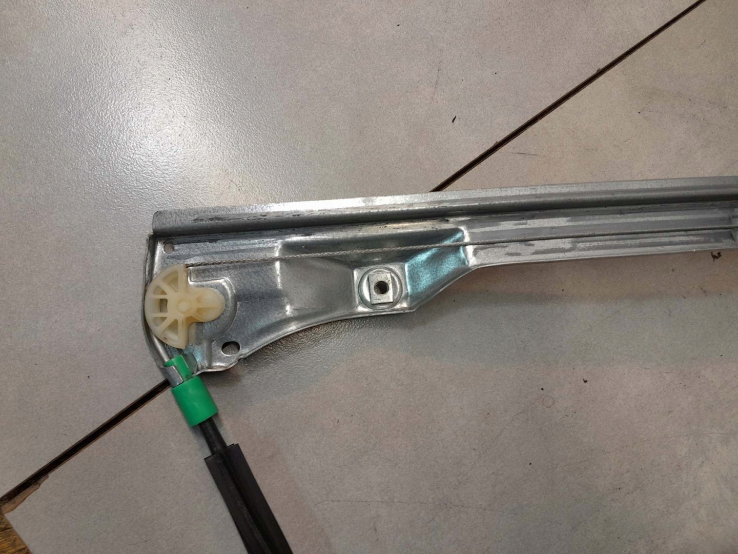 window regulator right front CLIO II 1.9 D 7700842240G