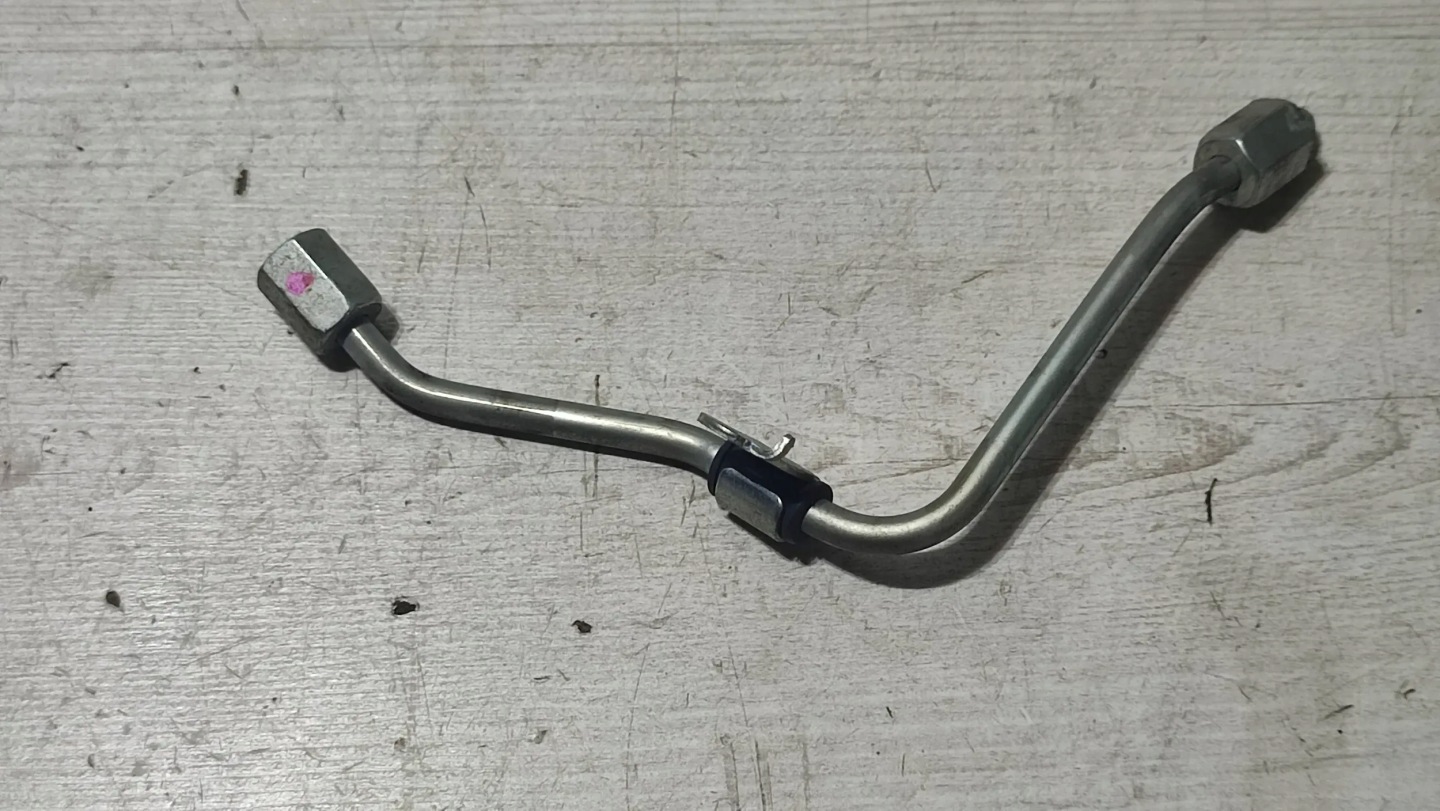 Toyota C-HR and 1.2 19r fuel line