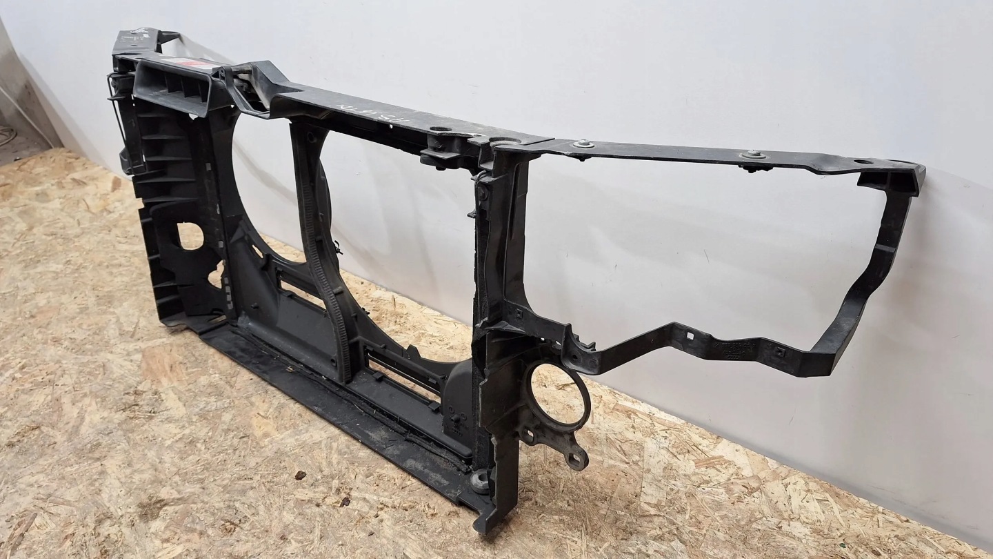 support panel for radiators pillar iron 4D0805571AB AUDI A8 D2 LIFT