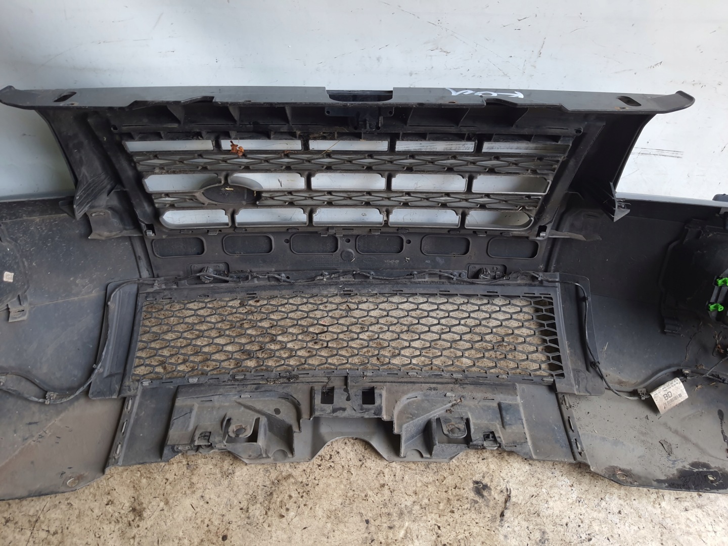 LAND ROVER FREELANDER II 06-11 bumper PDC + XENON
