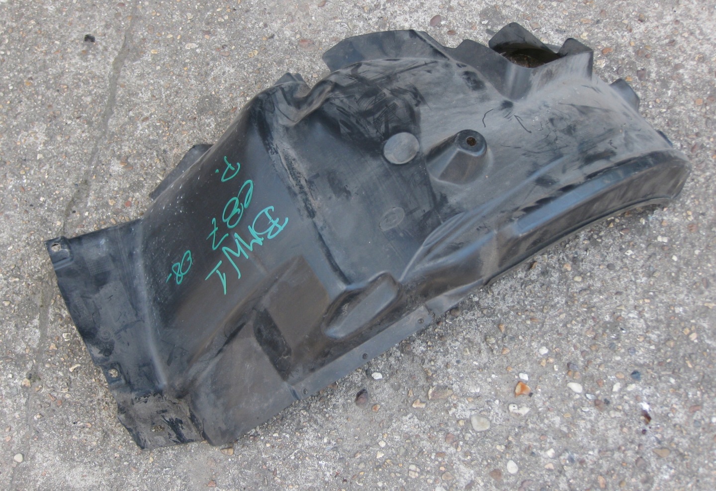BMW E87 08R mudguard right front part rear 7059372