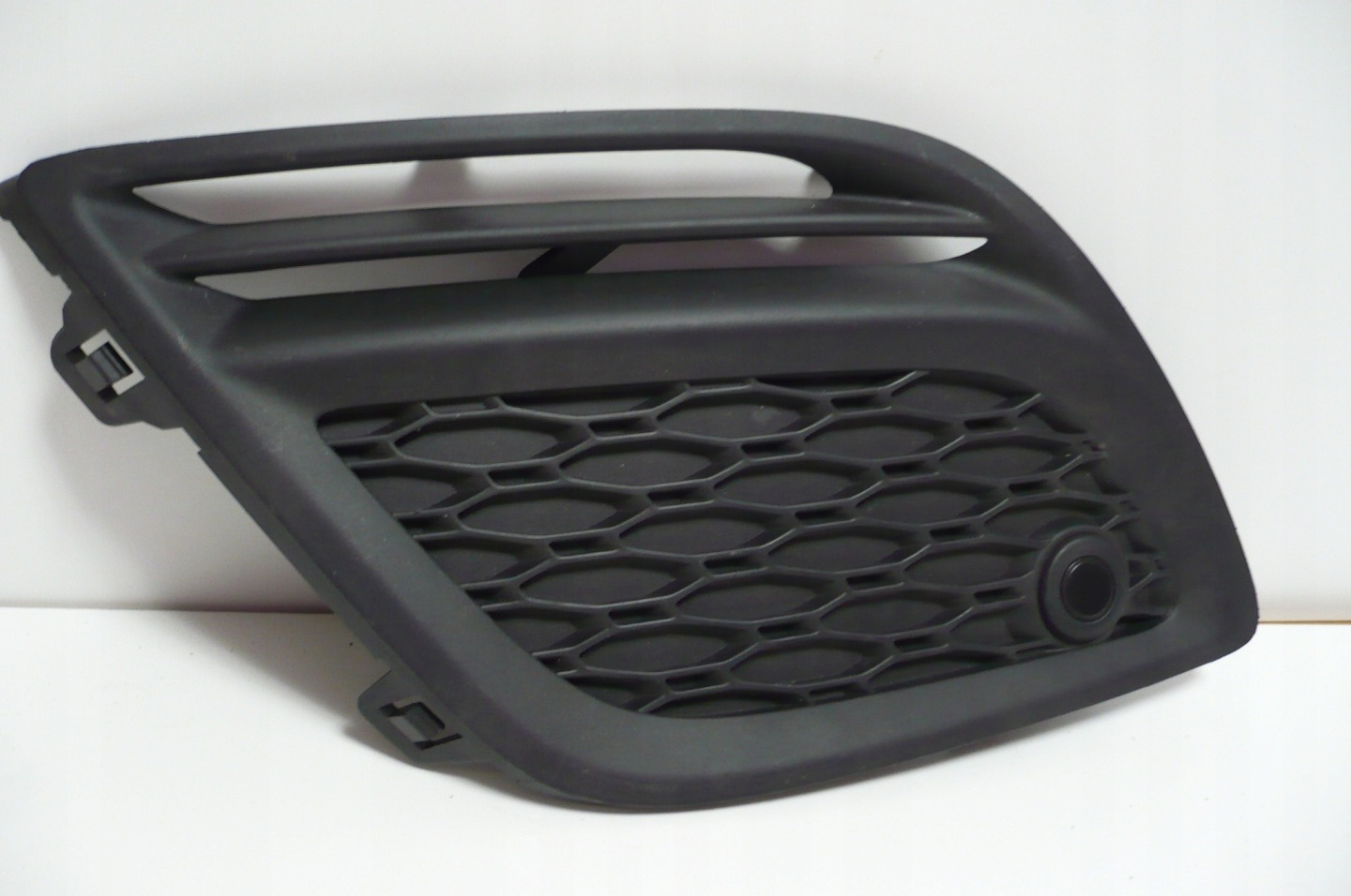 VOLVO XC60 08-13 PDC grid of a bumper right front original