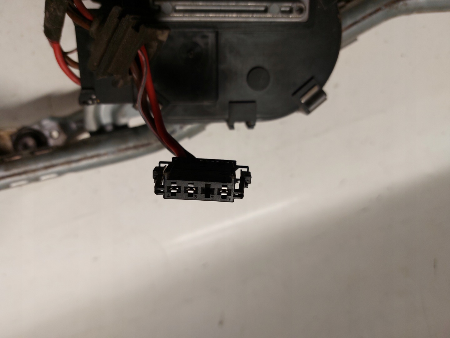 Mercedes-Benz W211 wiper mechanism front