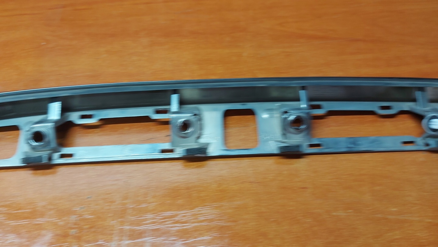 Couverture du capot Arrière Arrière CHROM TOYOTA COROLLA E21 Berline 19