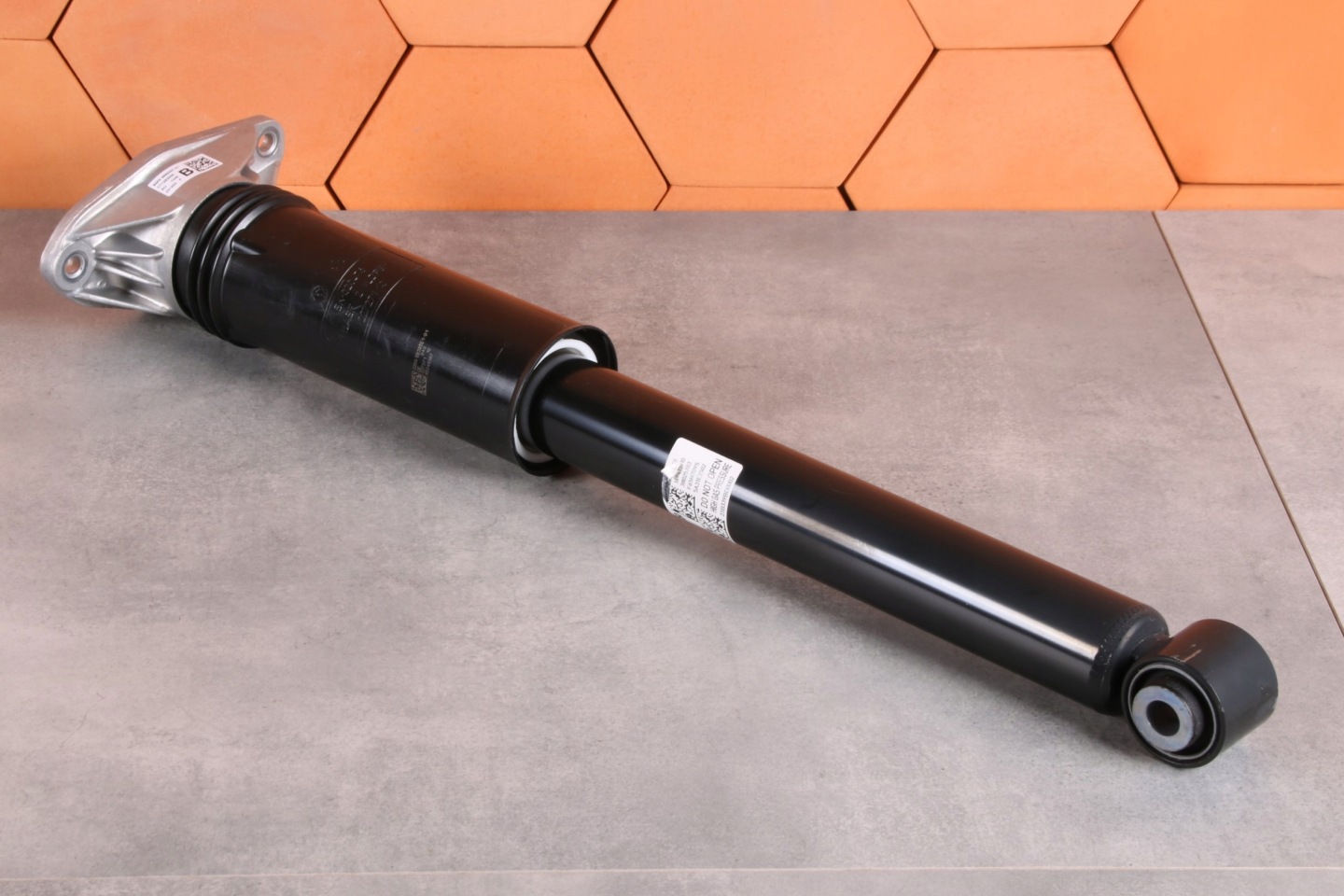 MINI COOPER F65 B38N B48N shock absorber right left rear part rear 5A31E35 88 km !!