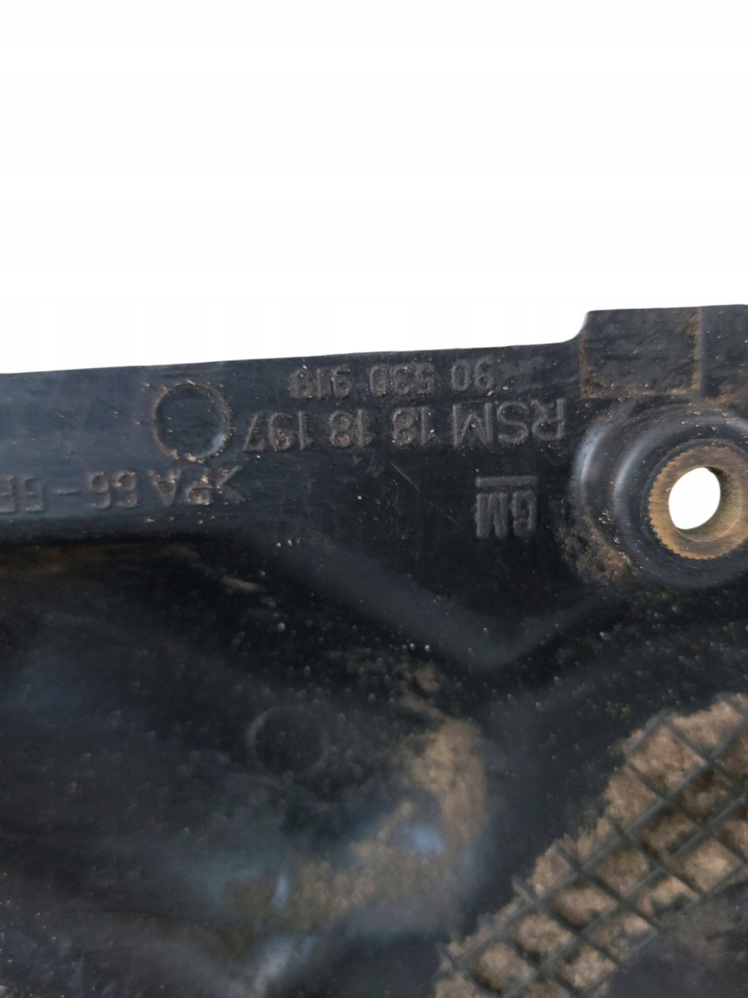 Couvercle carter distribution OPEL ZAFIRA B 1.6 Essence 1818197