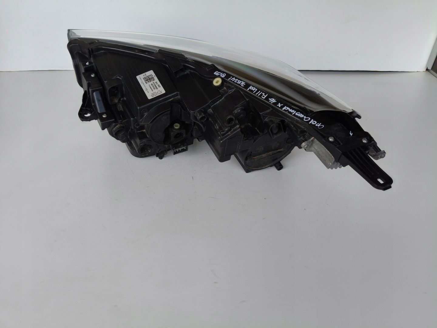 light right REFLEKTOR OPEL CROSSLAND X 16- FULL LED