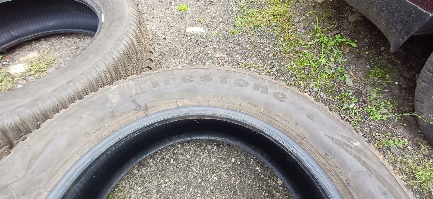 FIRESTONE WINTERHAWK 4 225/60R18 22R tyres winter