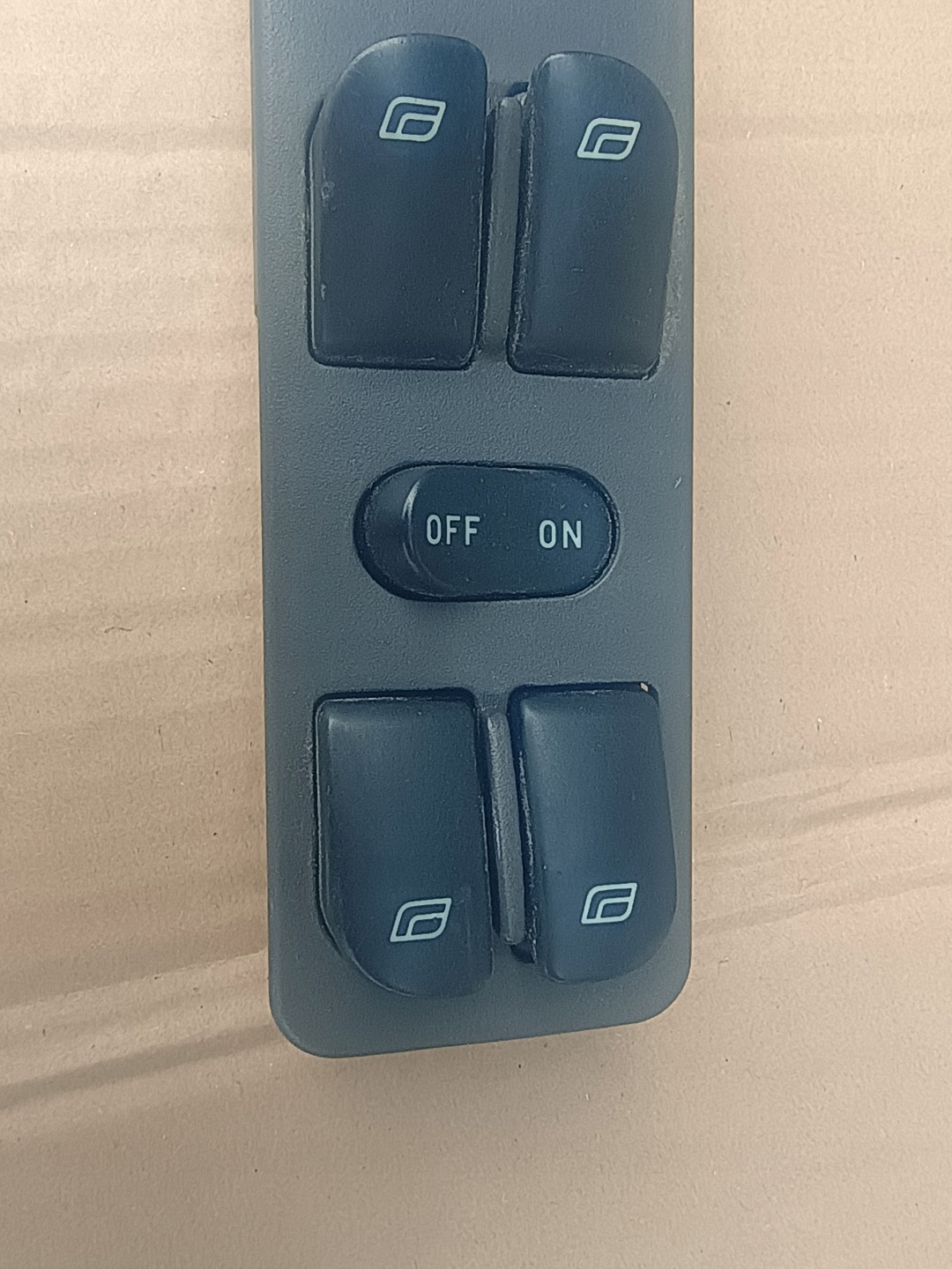control panel of the window 4814356 SAAB 9-3