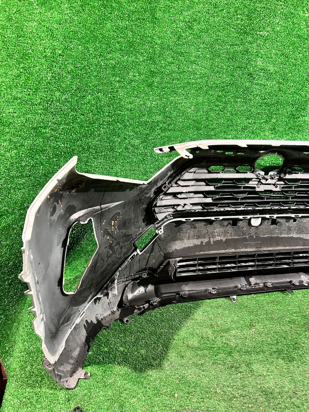 front bumper TOYOTA RAV4 V without PDC