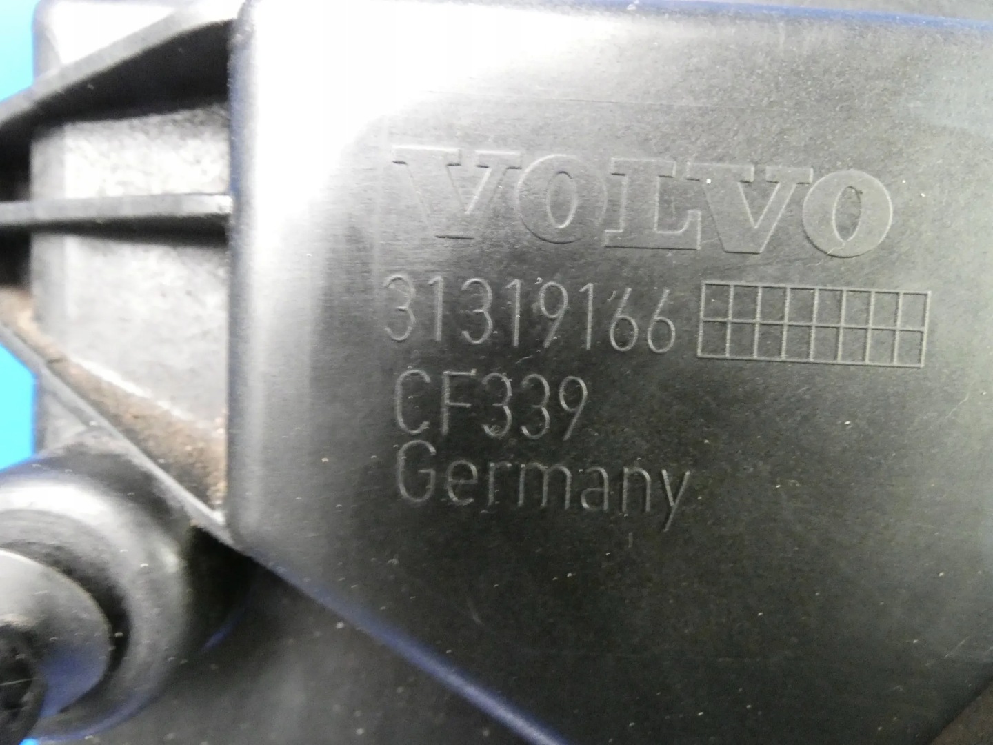 Volvo V40 1.6 T3 ventilátor chladiče