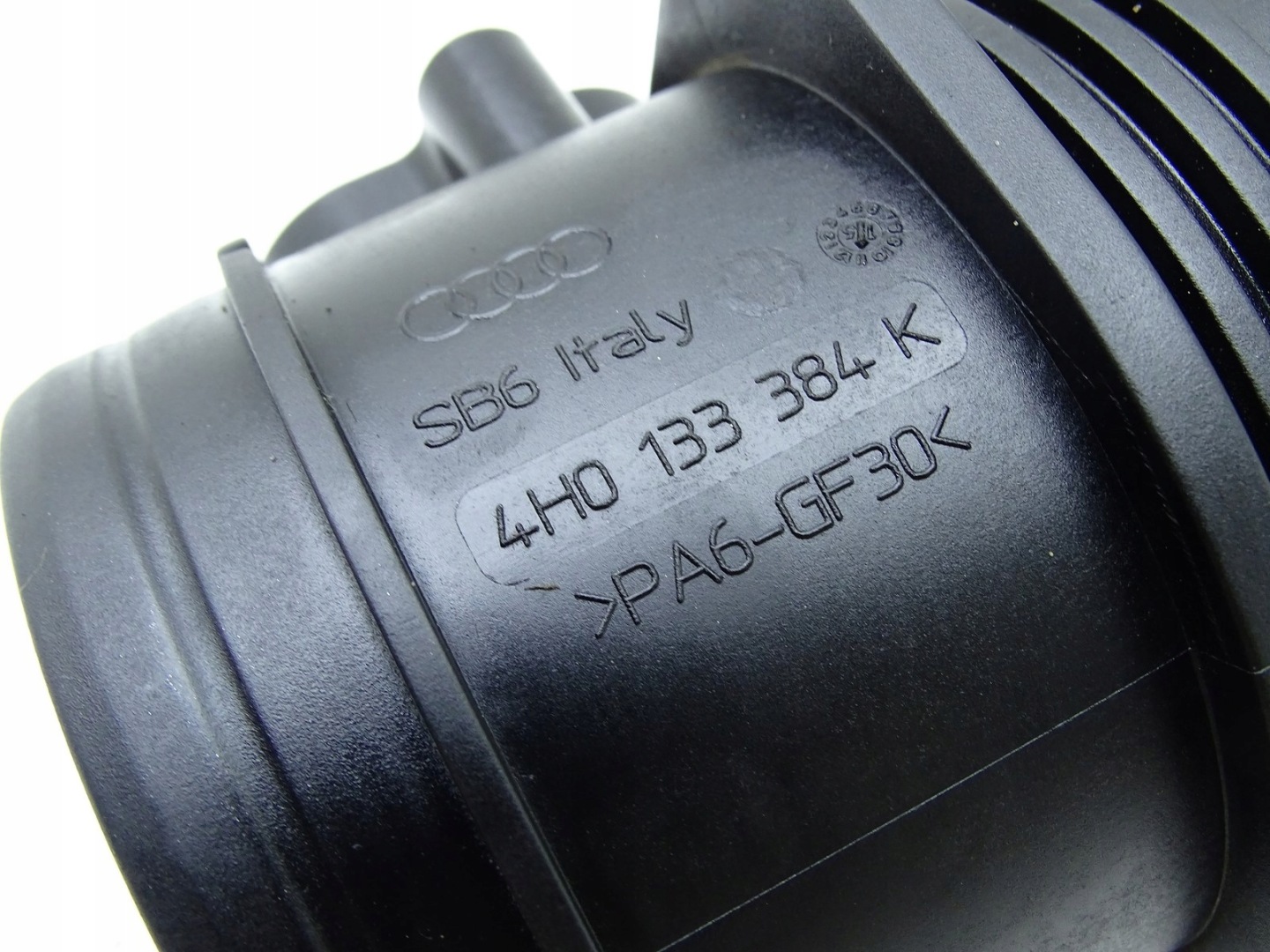 pipe air clutch AUDI S8 D4 4H 4.0 TFSI 4H0133384K