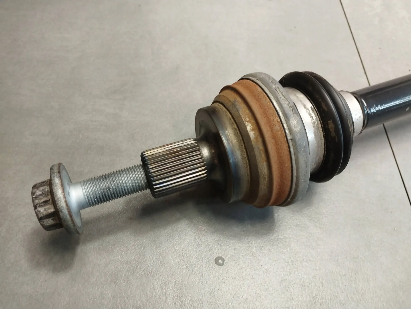 VW Golf VII 7 2.0 TSI semi-axis right rear part 5Q0501204A