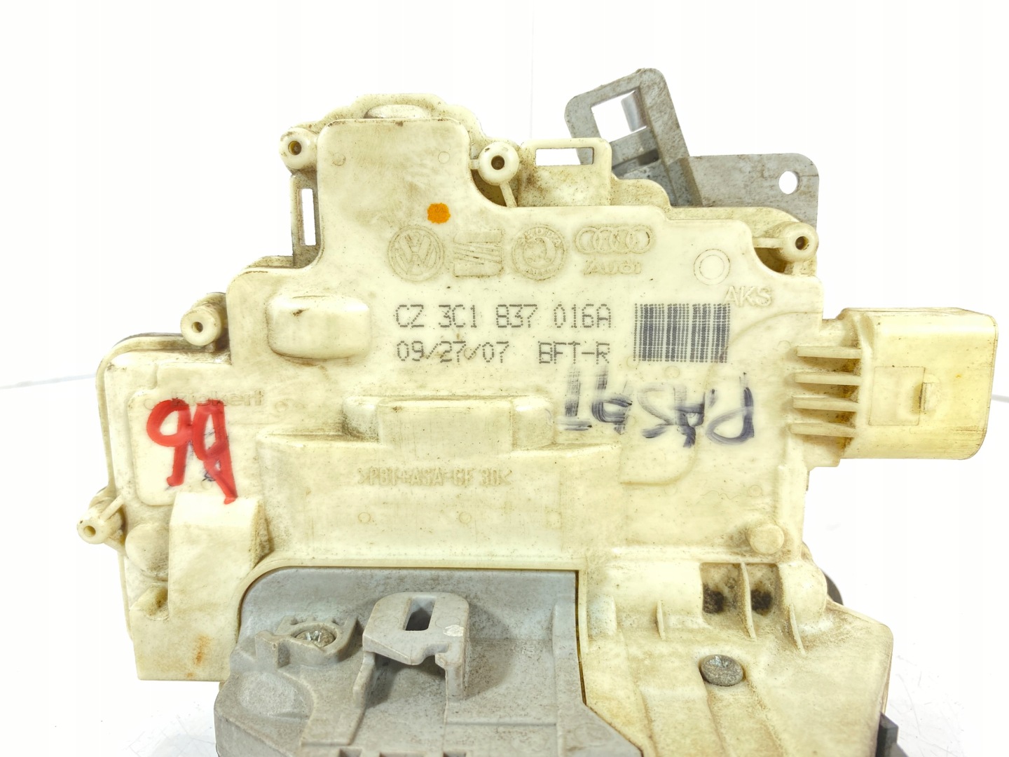 VW Passat B6 05-10 lock door right front 3C1837016A
