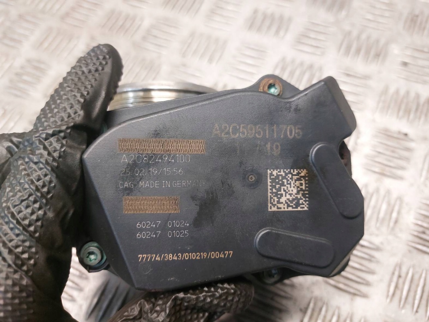 throttle flap VOLKSWAGEN GOLF V 2.0 FSI A2C82494100