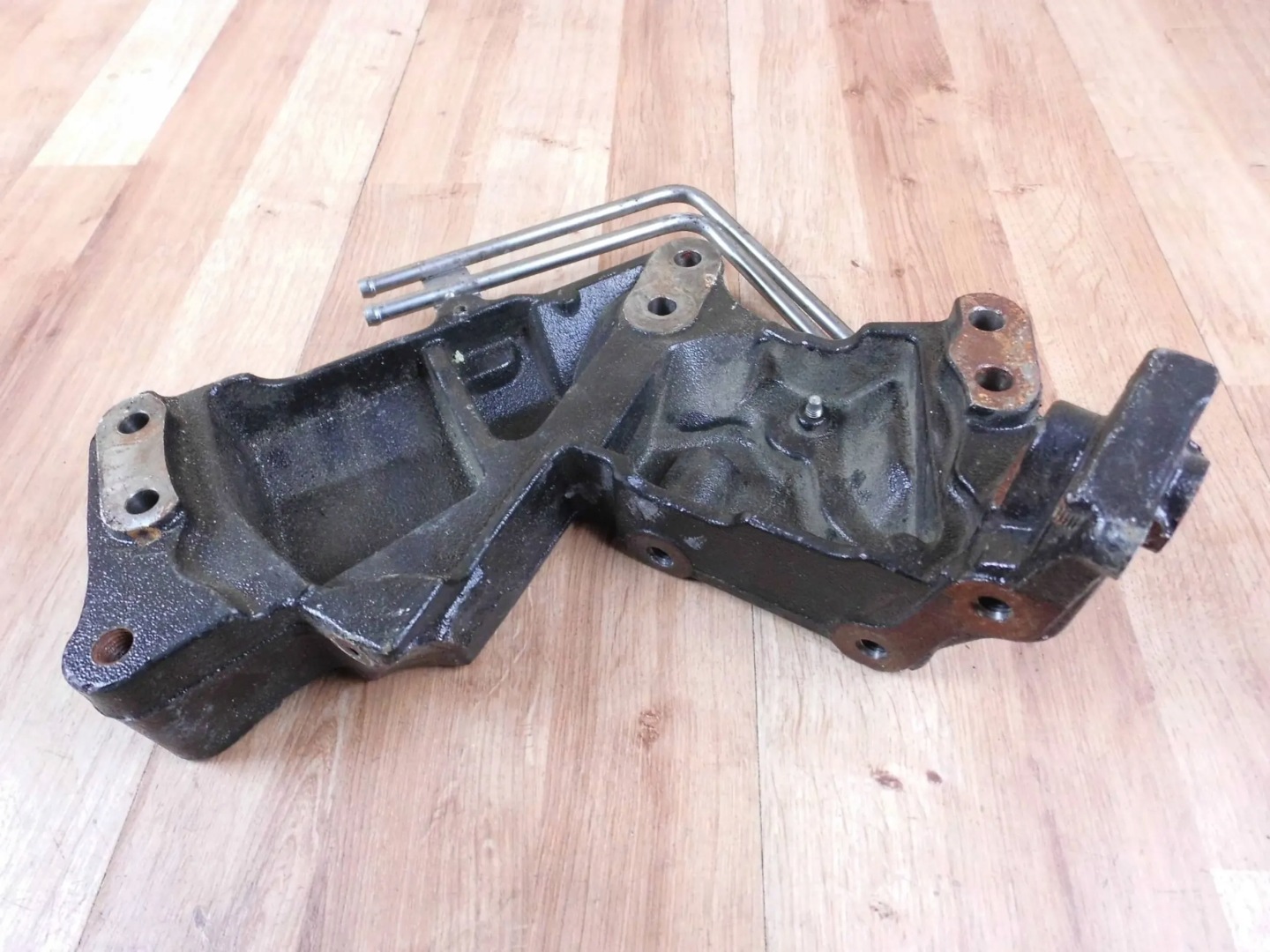 Nissan X-Trail T32 1.7DCI holder console engine mount 112319681R