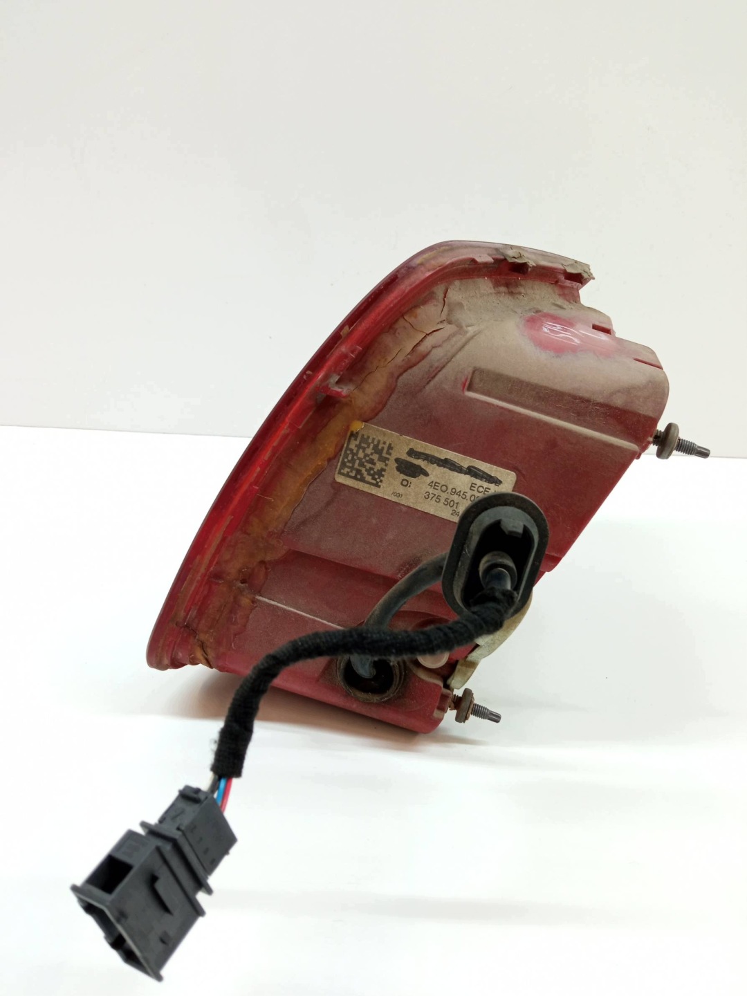 light rear part to the bonnet left 4E0945093H Audi A8 II (2002-2010) D3